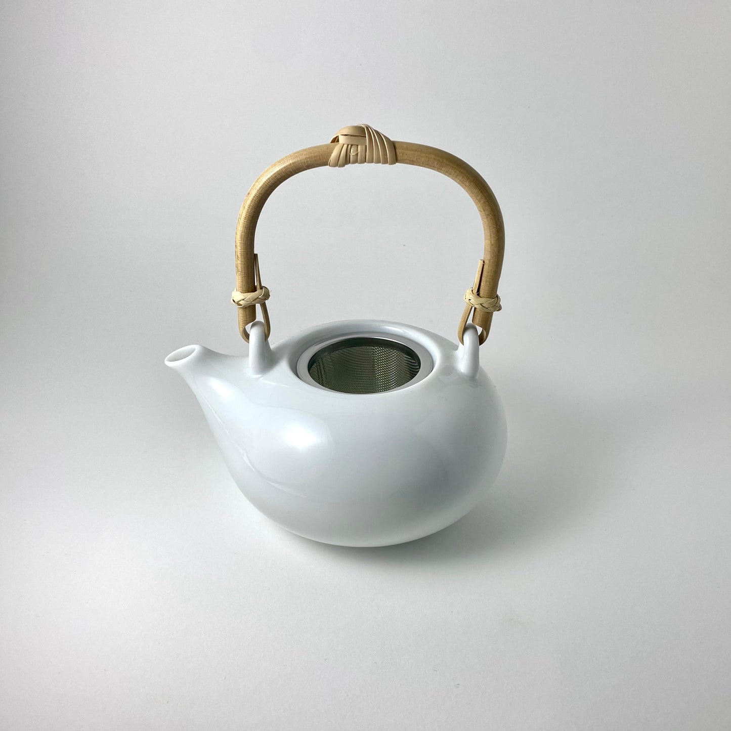 Miyama White Dobin Teapot