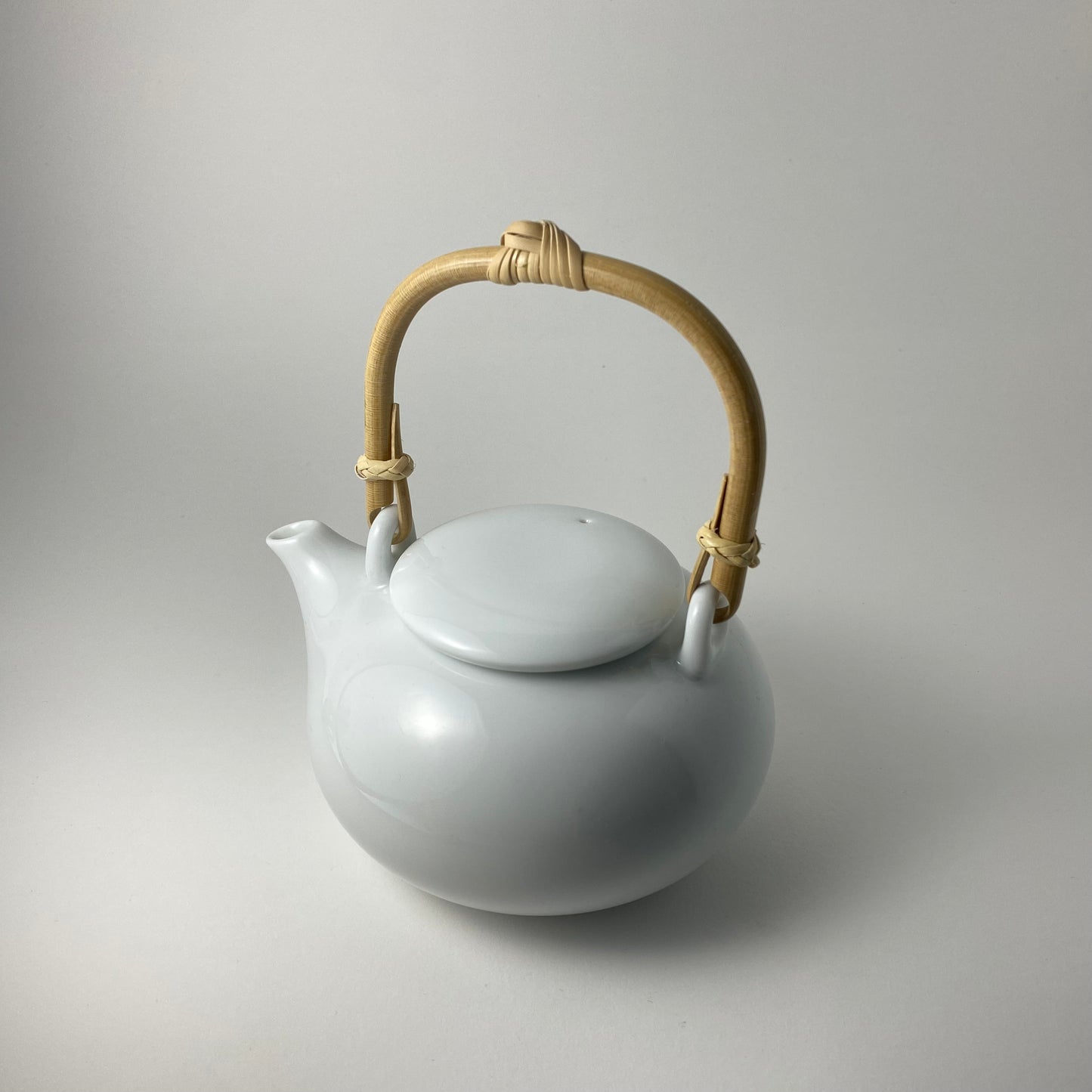 Miyama White Dobin Teapot