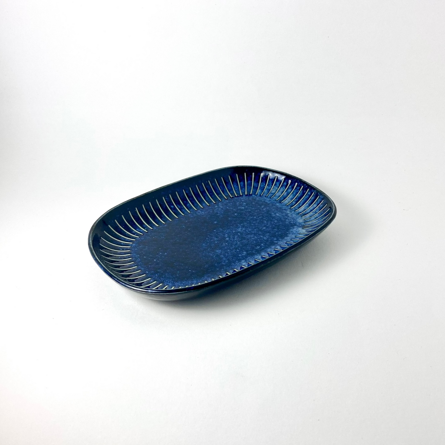 Tokusa Long Plate