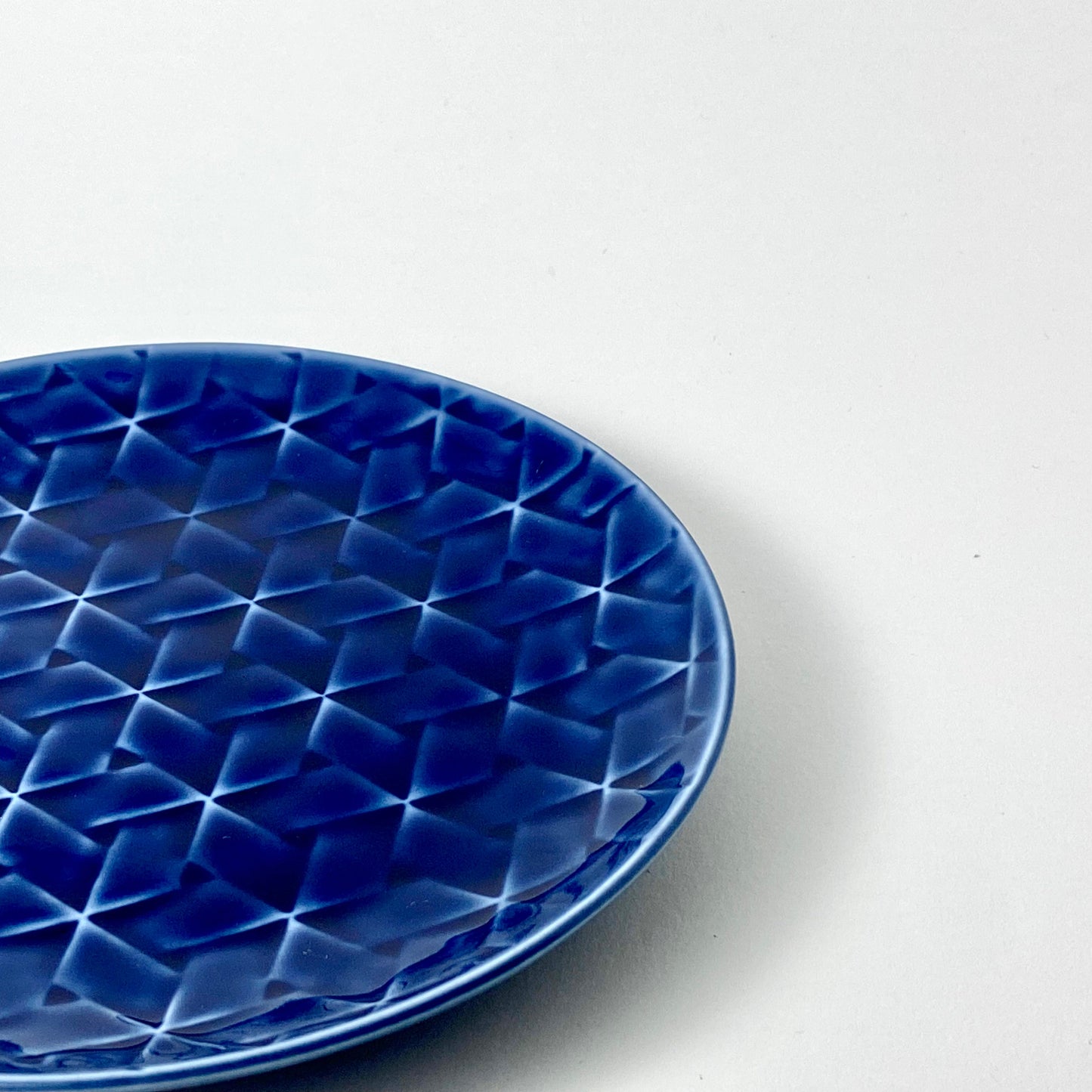 Hatago Ajiro Plate (Navy Blue)