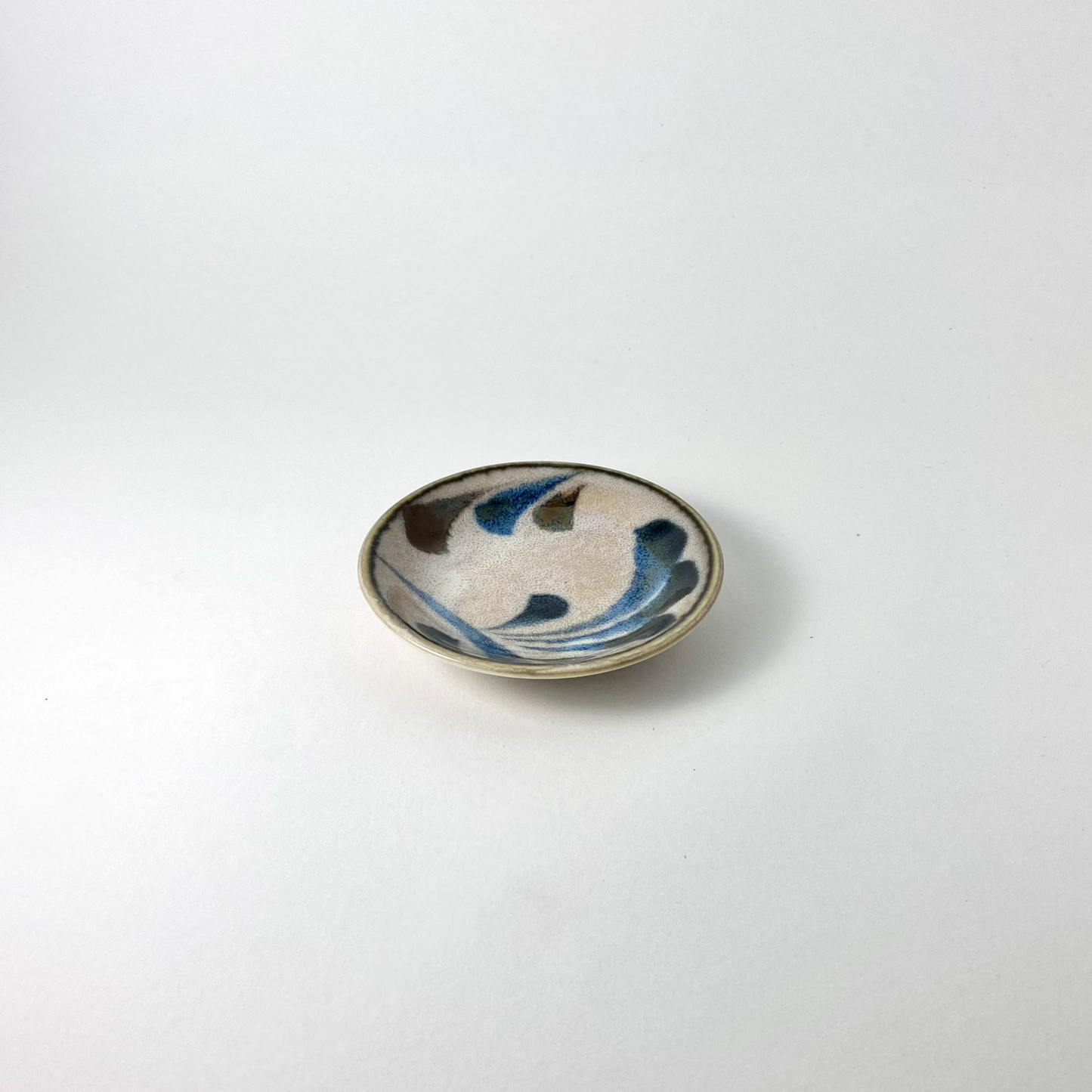 Small Leaves Sauce Plate