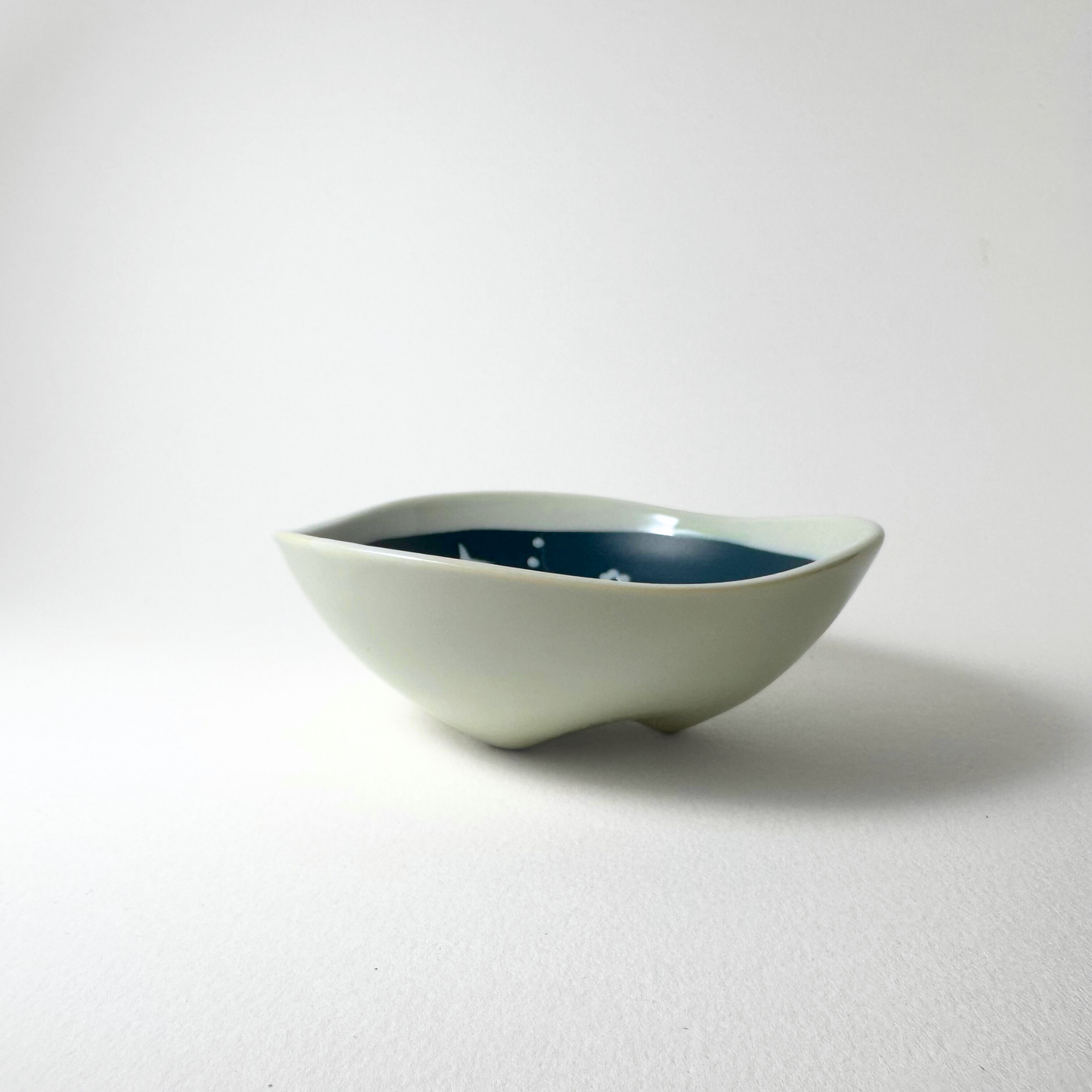 Diving Neko Small Bowl