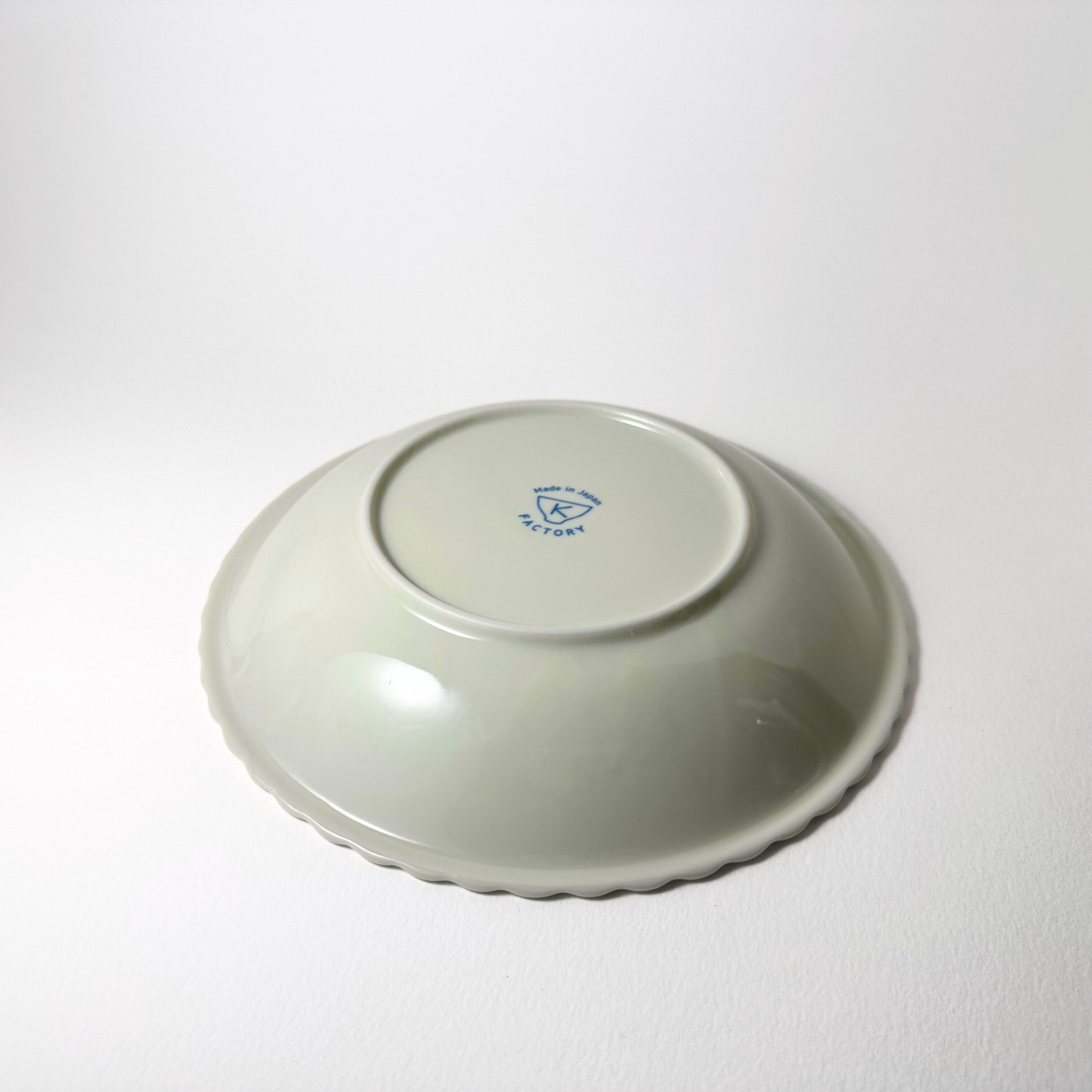 Oyasumi Neko Shallow Bowl